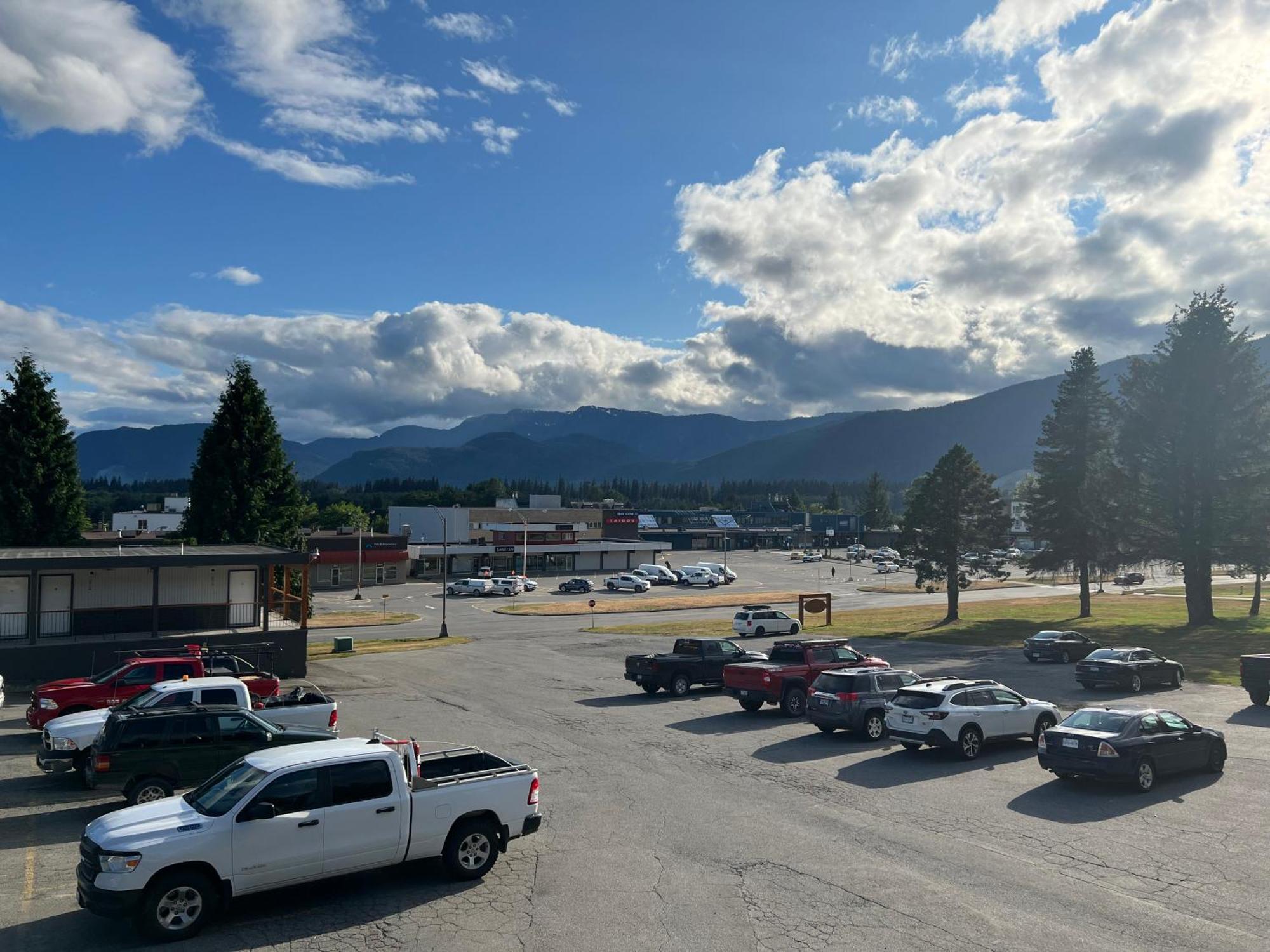 Kitimat Chalet Inn المظهر الخارجي الصورة