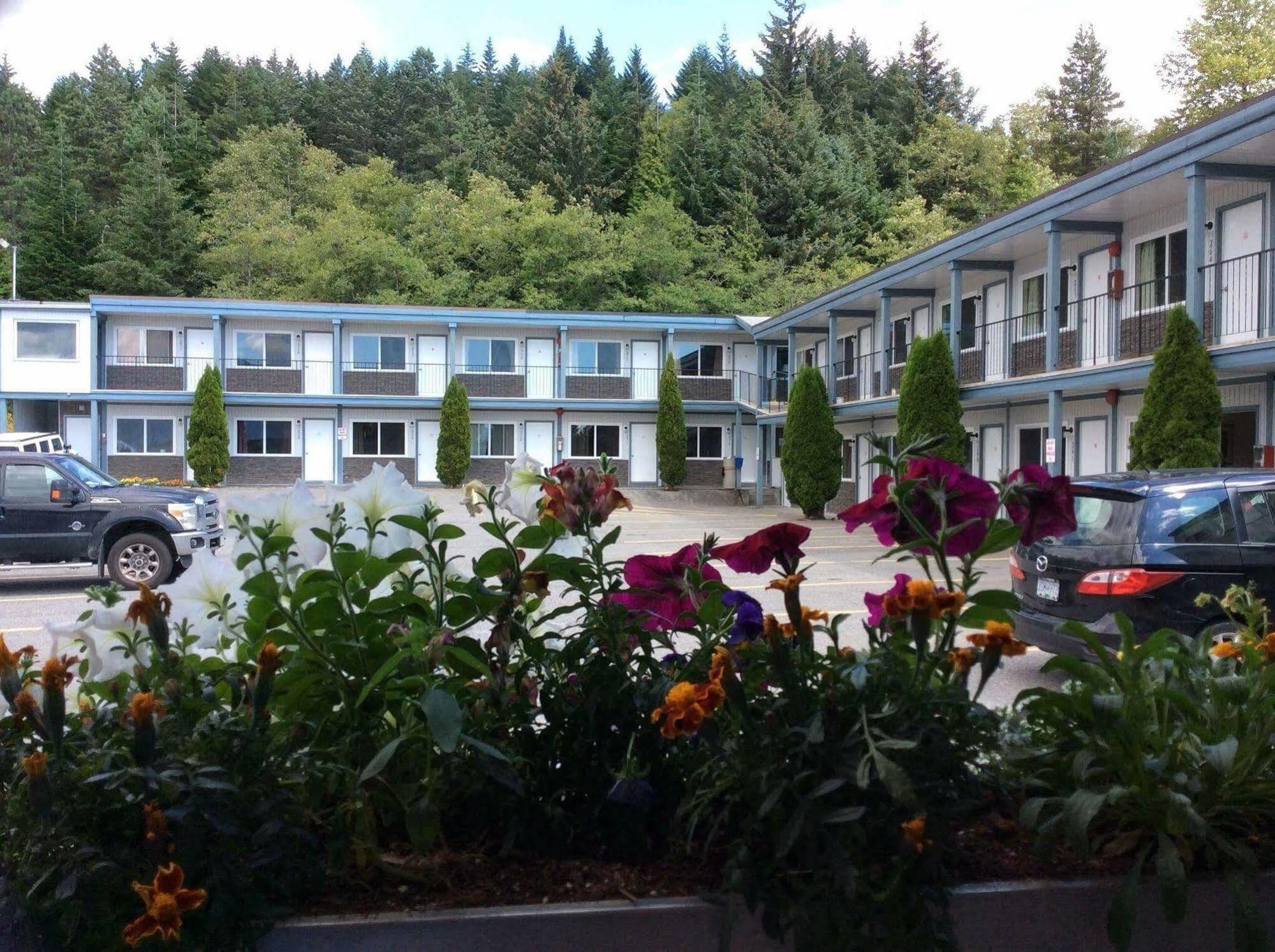 Kitimat Chalet Inn المظهر الخارجي الصورة